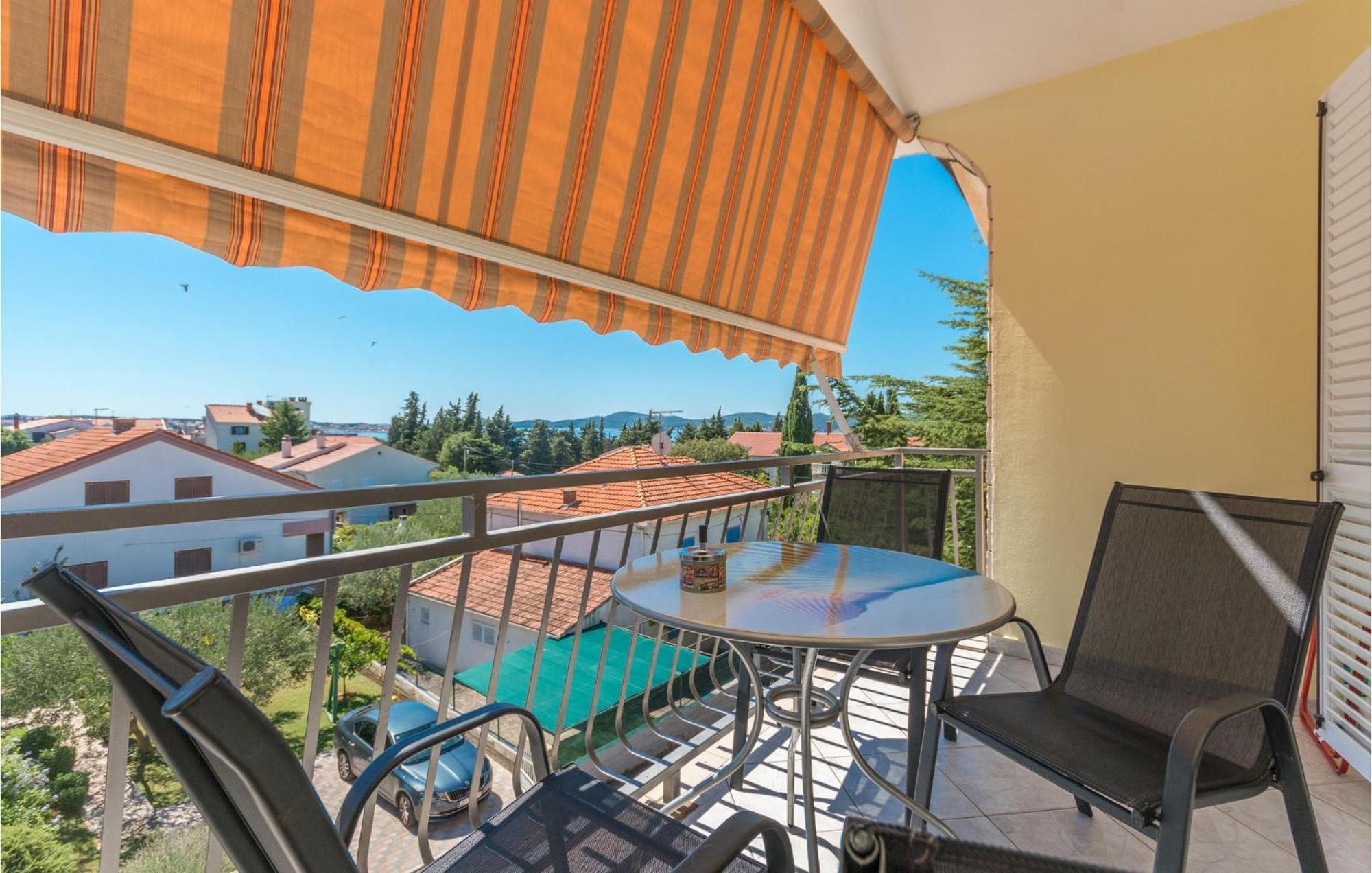Stunning Apartment In Sveti Filip I Jakov Exteriör bild